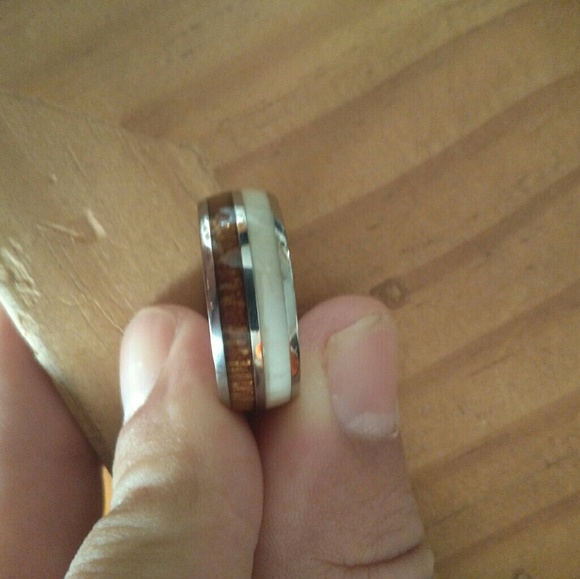 Men's deer antler and koa wood  titanium ring - Picture 4 of 6
